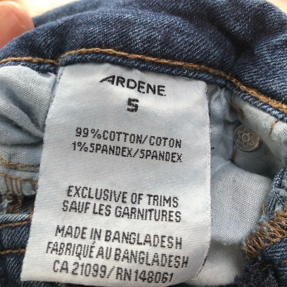 Ardene Blue Jean Shorts with Rolled Hem, size 5 zipper with three buttons - Picture 7 of 9